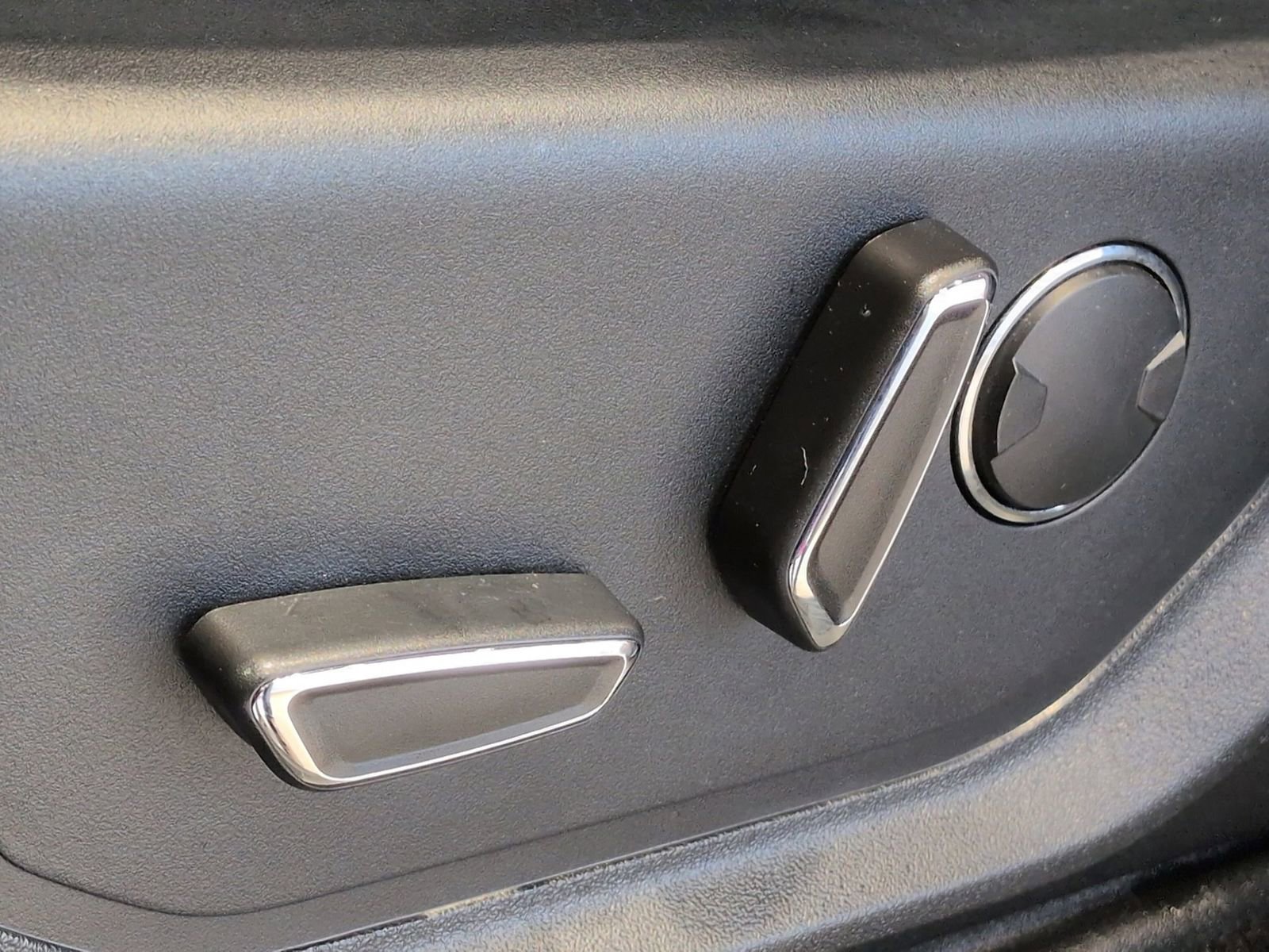 Used 2019 Ford Expedition XLT w/ Equipment Group 202A image 20