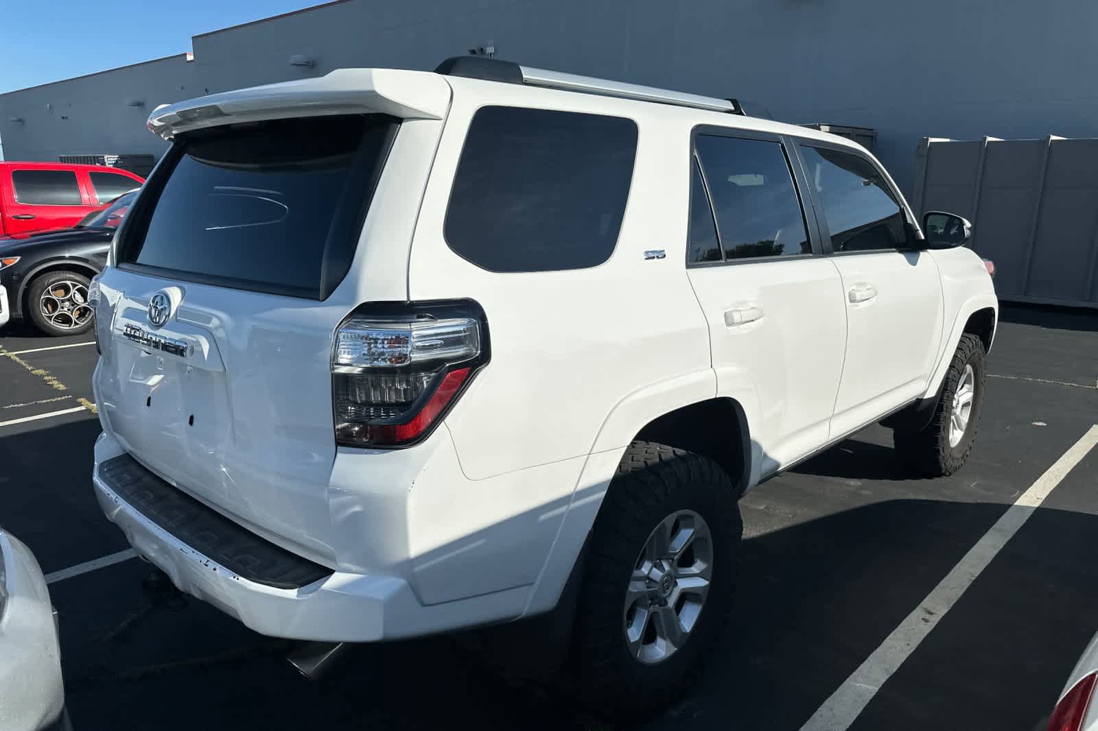 Used 2019 Toyota 4Runner SR5 Premium AWD/4WD image 2