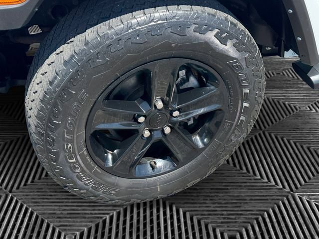 Certified 2022 Jeep Wrangler Unlimited Sahara AWD/4WD image 10
