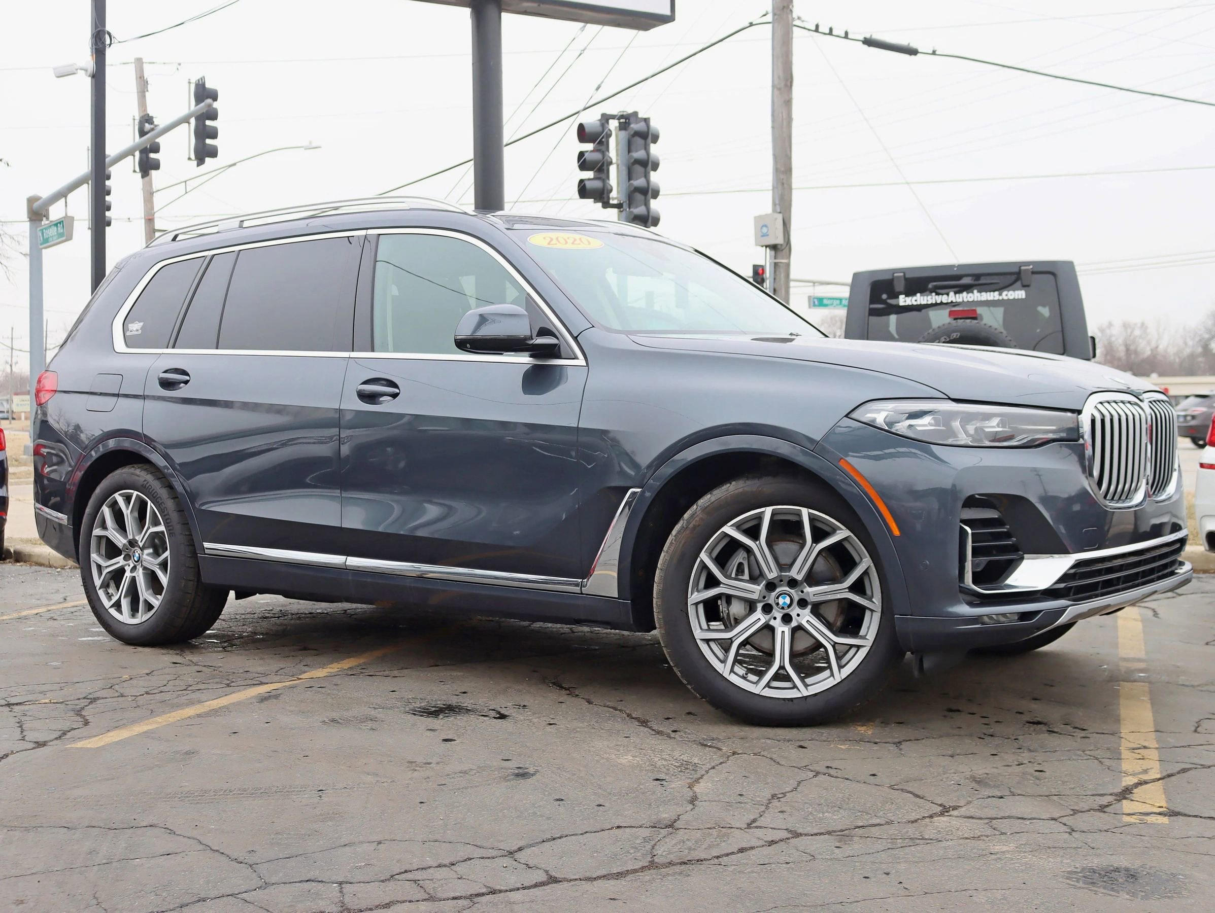 Used 2020 BMW X7 xDrive40i w/ Premium Package AWD/4WD image 3