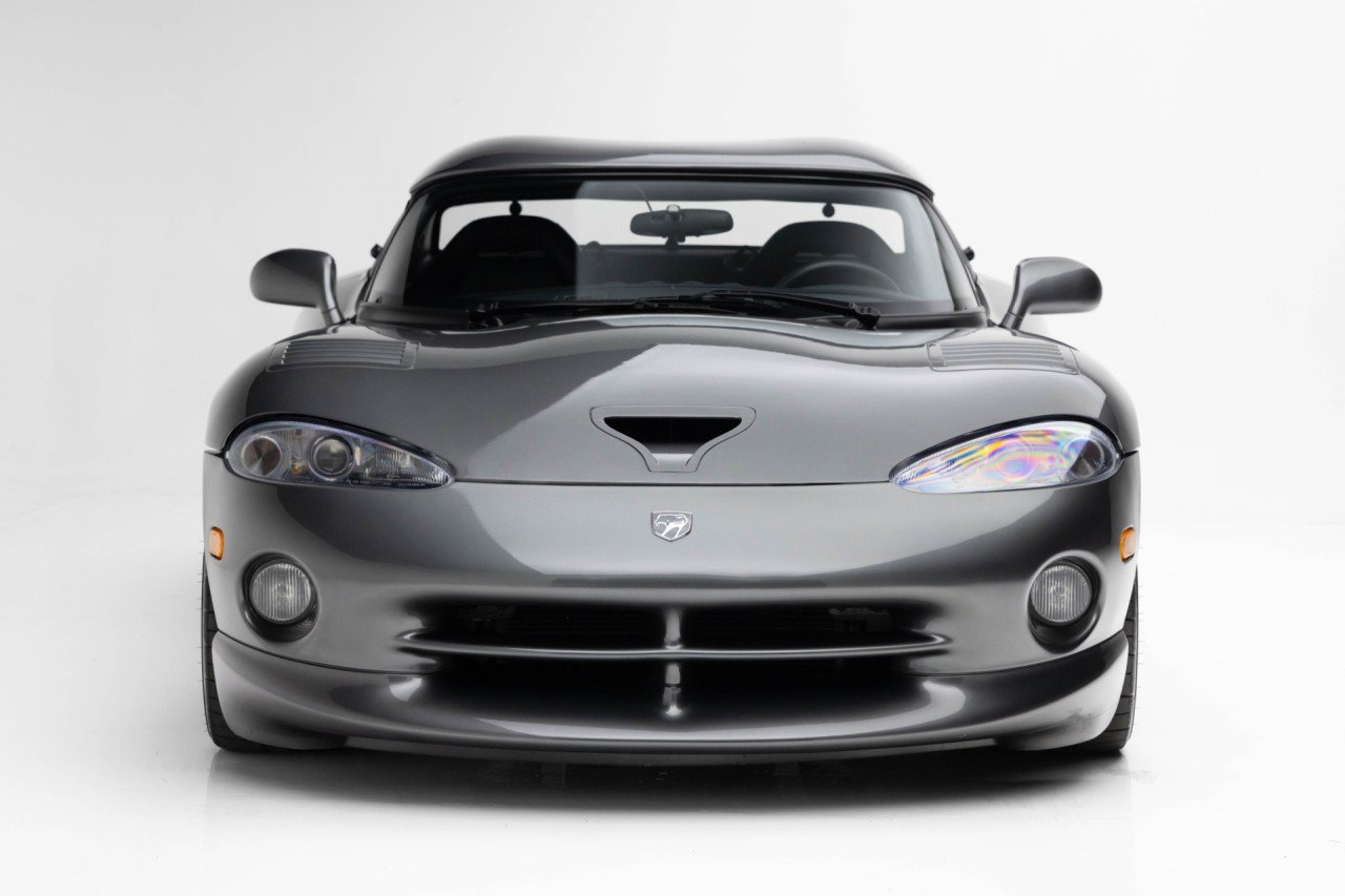 Used 2002 Dodge Viper RT/10 RWD image 25
