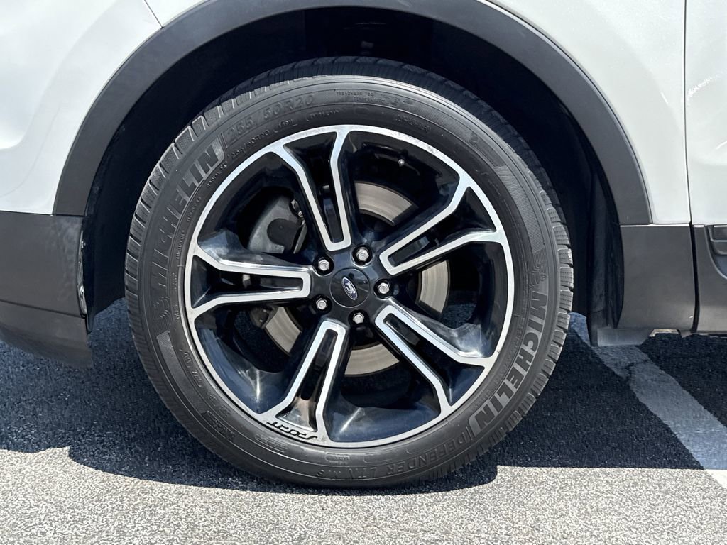 Used 2015 Ford Explorer Sport w/ Equipment Group 401A AWD/4WD image 9