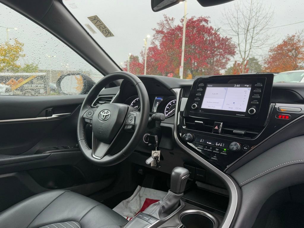 Used 2024 Toyota Camry SE image 23