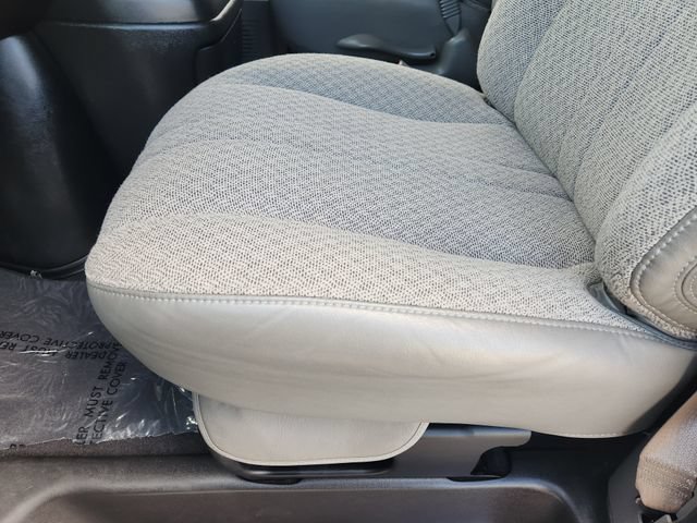 Used 2025 Chevrolet Express 3500 LT w/ LT Preferred Equipment Group RWD image 26