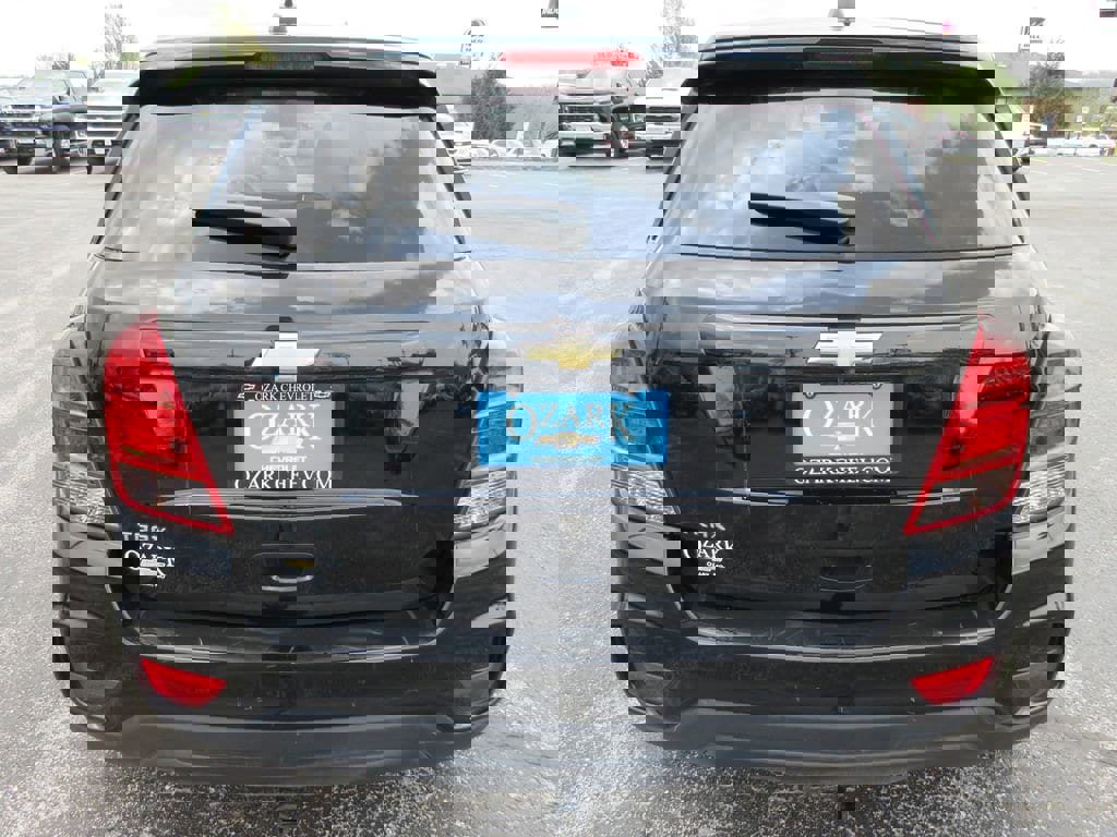 Certified 2021 Chevrolet Trax LS w/ Tint and Cruise Package image 4