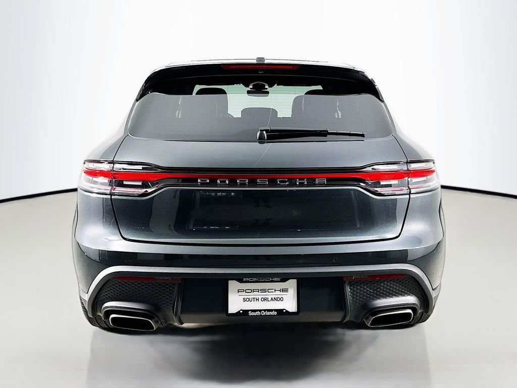 Used 2025 Porsche Macan image 10