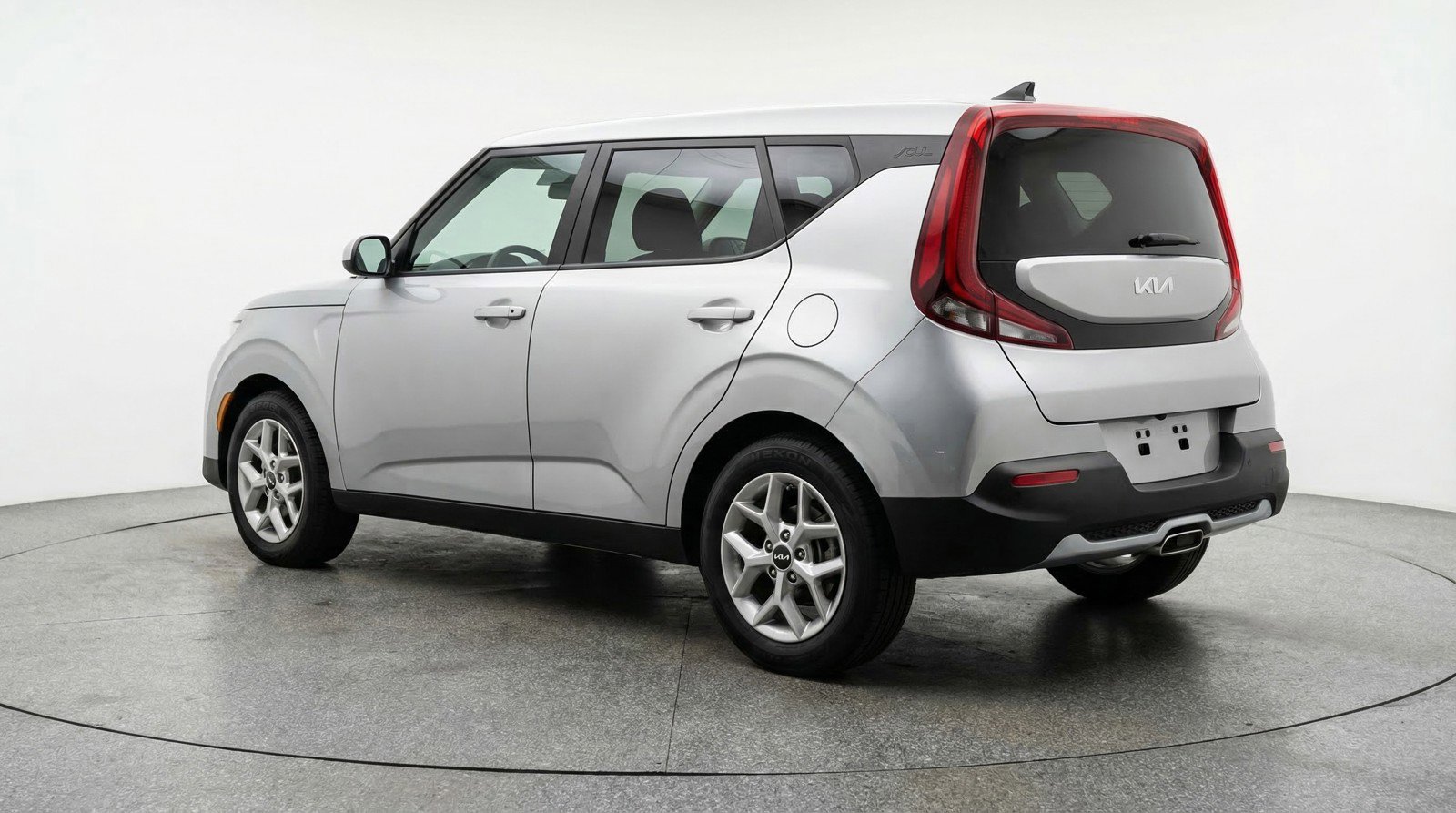 Used 2025 Kia Soul LX w/ LX Technology Package image 6