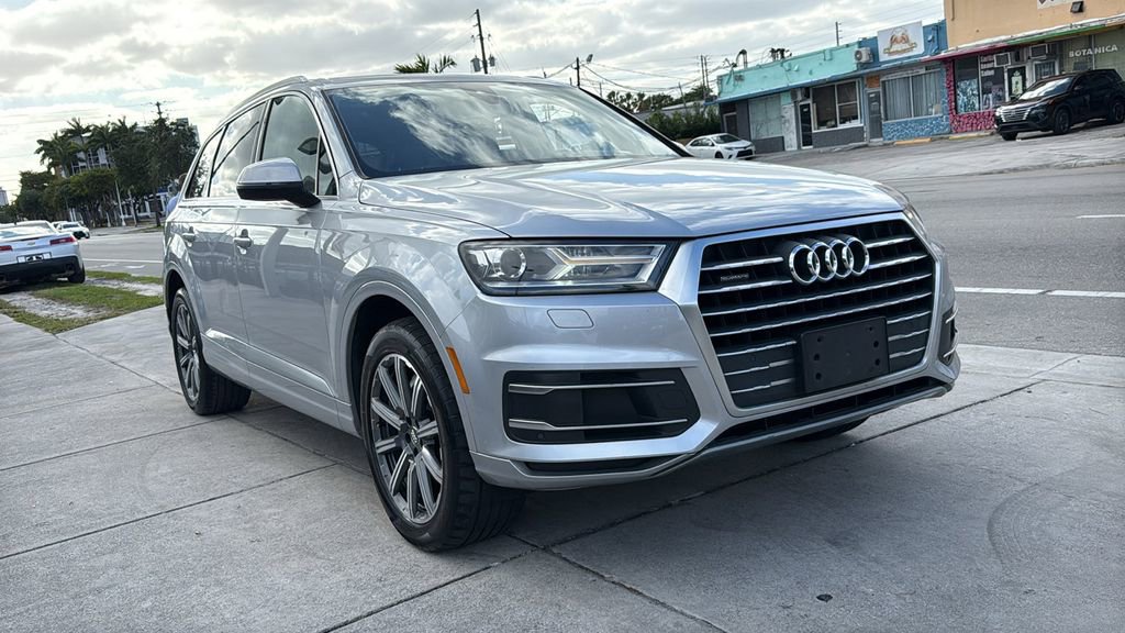 Used 2019 Audi Q7 2.0T Premium AWD/4WD image 17