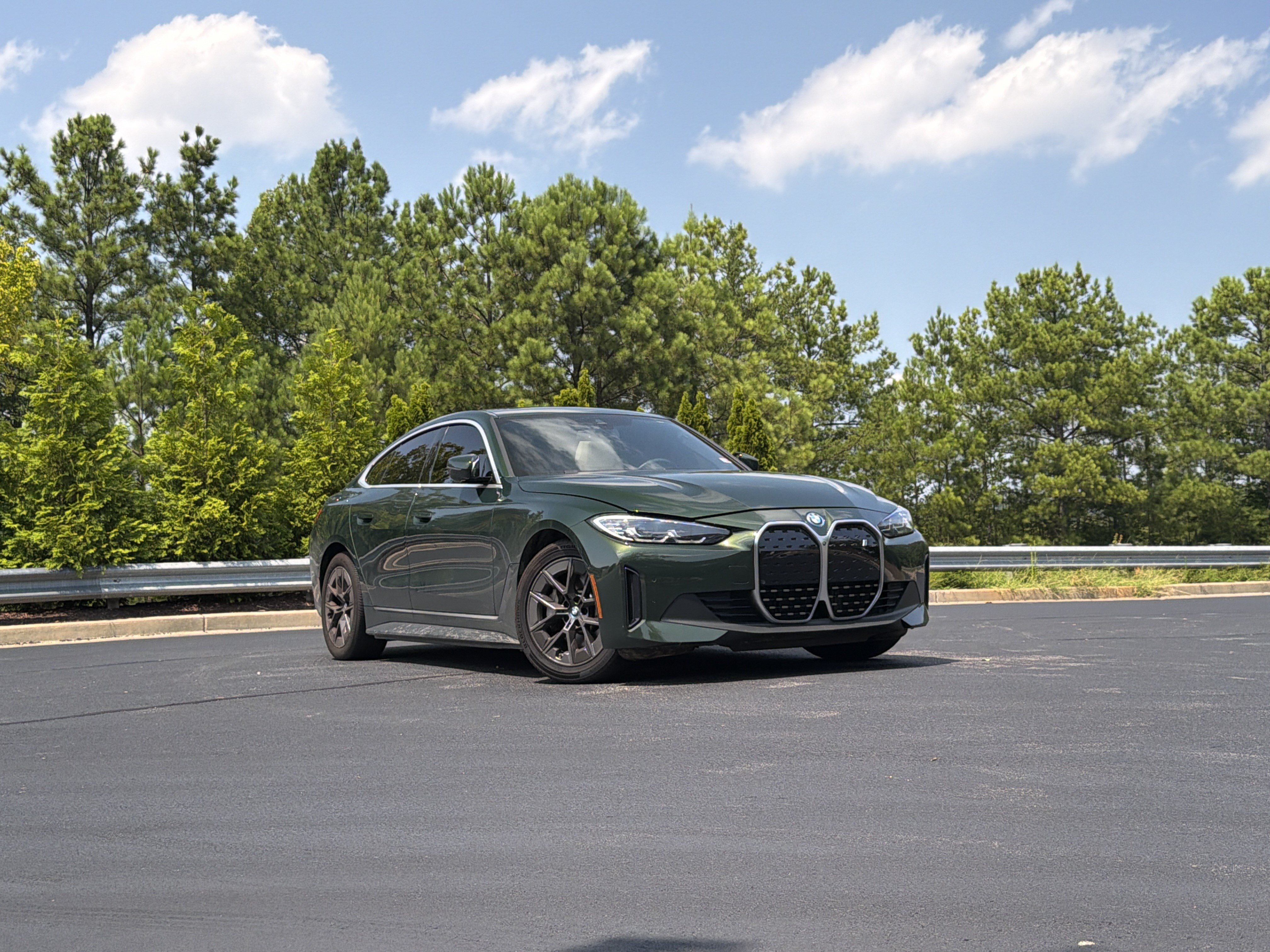 Used 2023 BMW i4 eDrive40 w/ Premium Package RWD image 5