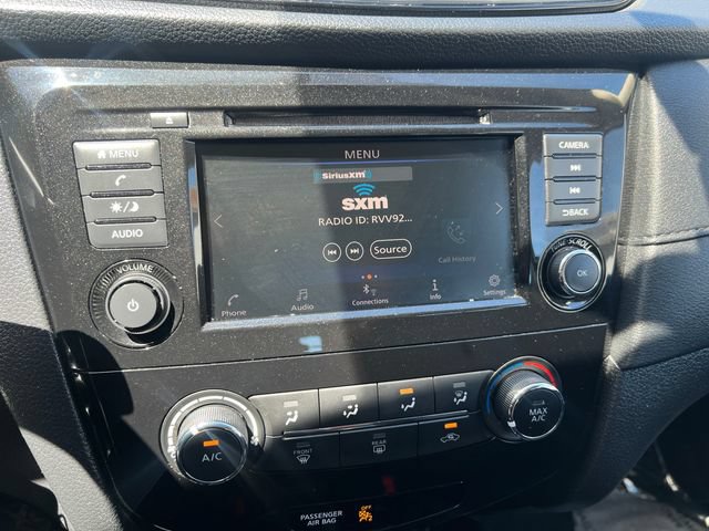 Used 2018 Nissan Rogue S AWD/4WD image 20