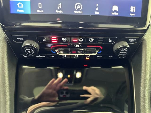 Used 2023 Jeep Grand Cherokee 30th Anniversary image 23