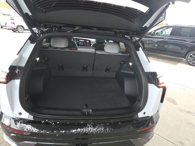 New 2026 Chevrolet Blazer EV SS image 10