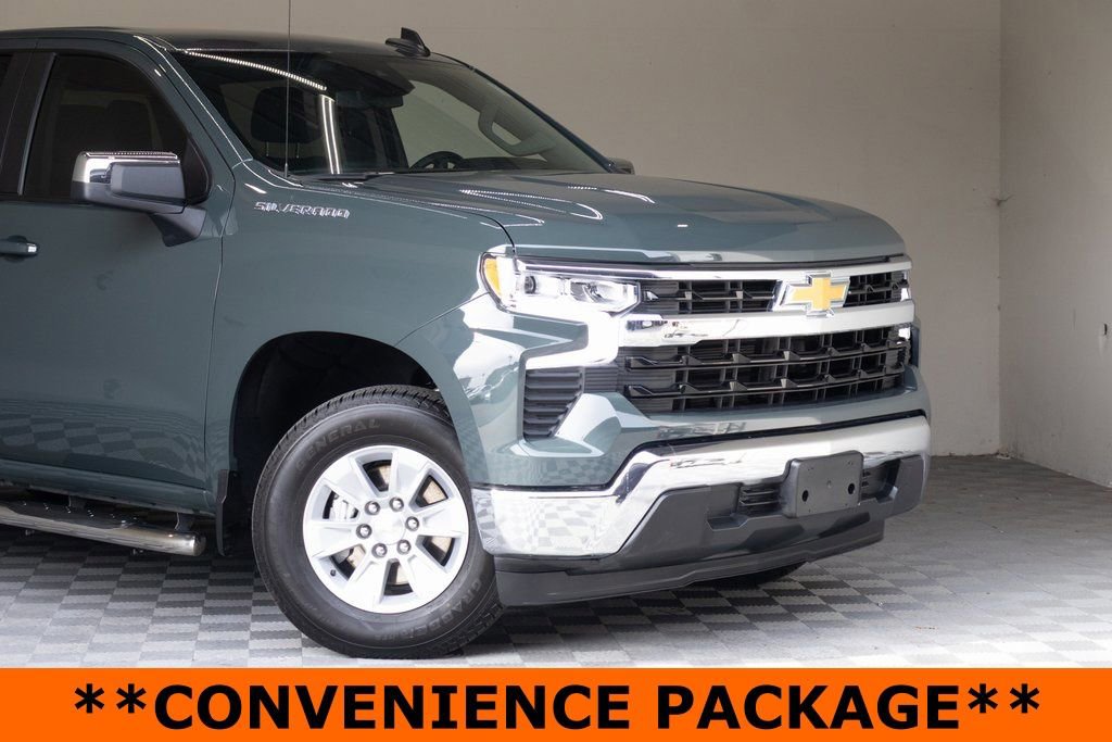 Used 2025 Chevrolet Silverado 1500 LT image 3