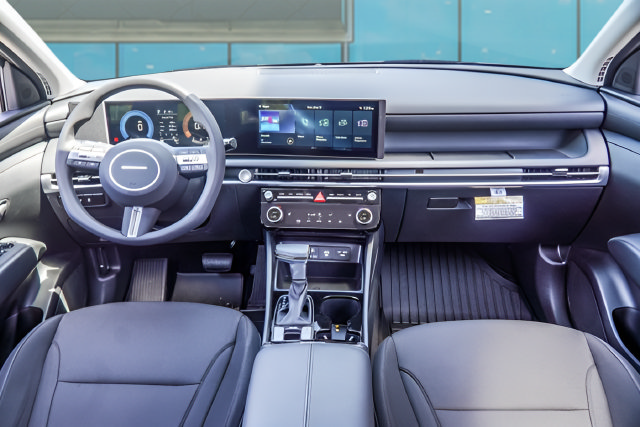 New 2026 Hyundai Tucson SEL Plus FWD image 10