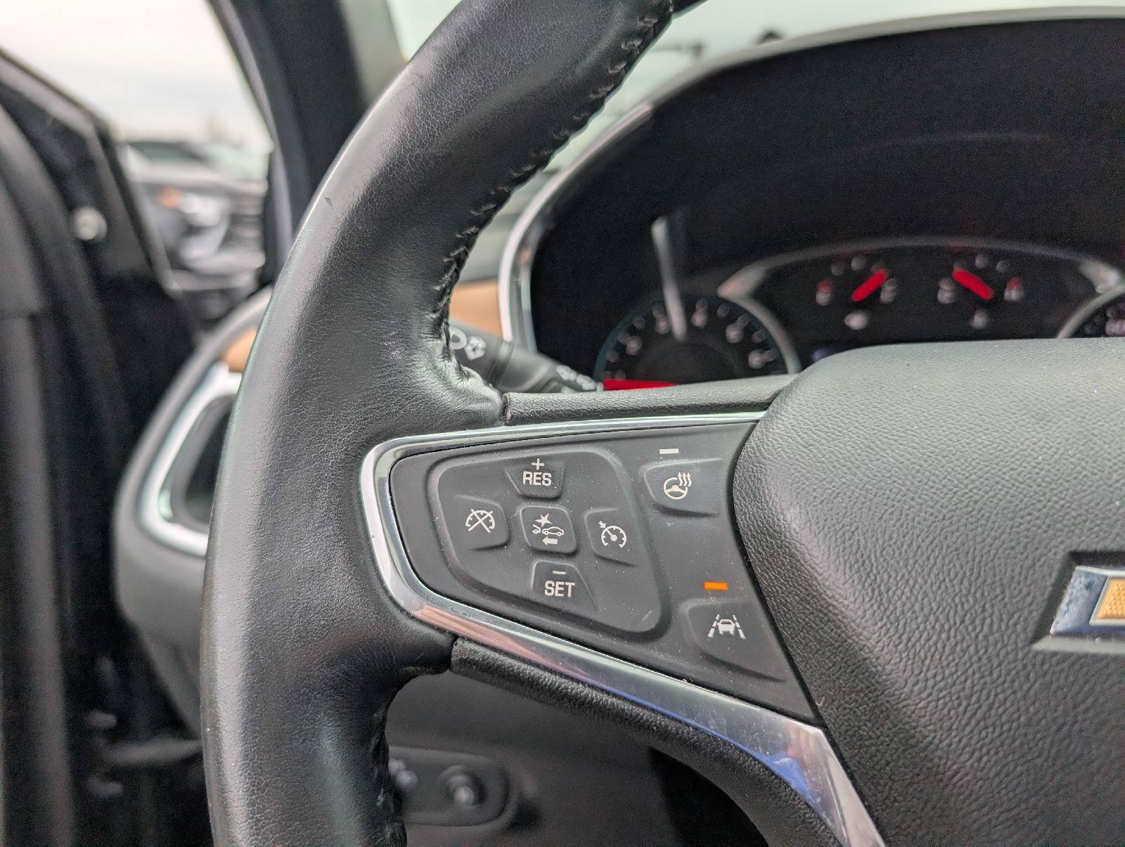 Used 2019 Chevrolet Equinox Premier AWD/4WD image 16