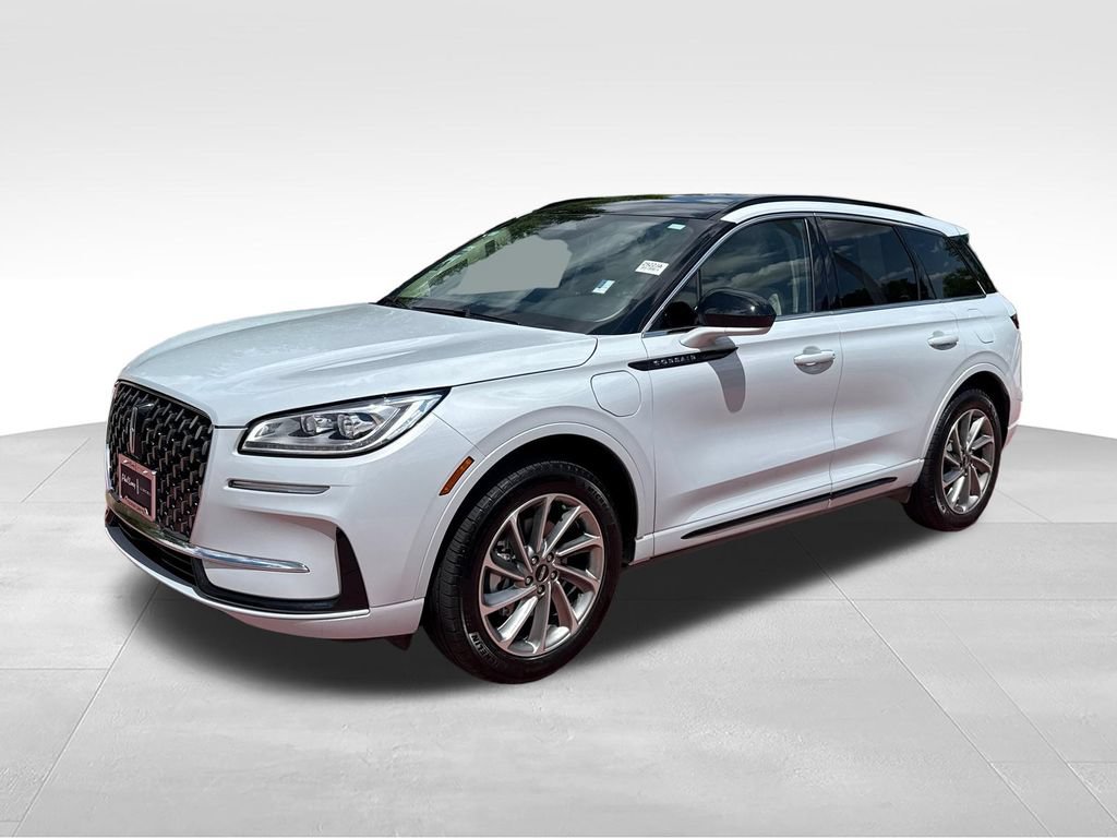 Certified 2025 Lincoln Corsair Grand Touring AWD/4WD image 4