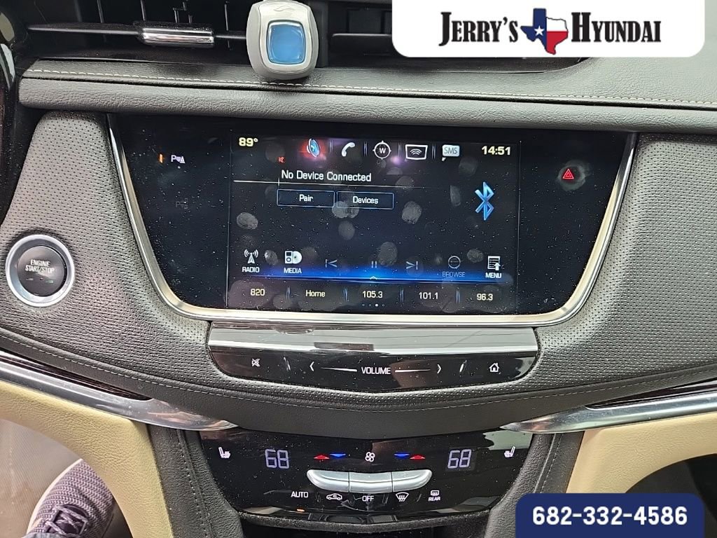 Used 2017 Cadillac XT5 Luxury w/ Driver Awareness Package FWD image 10
