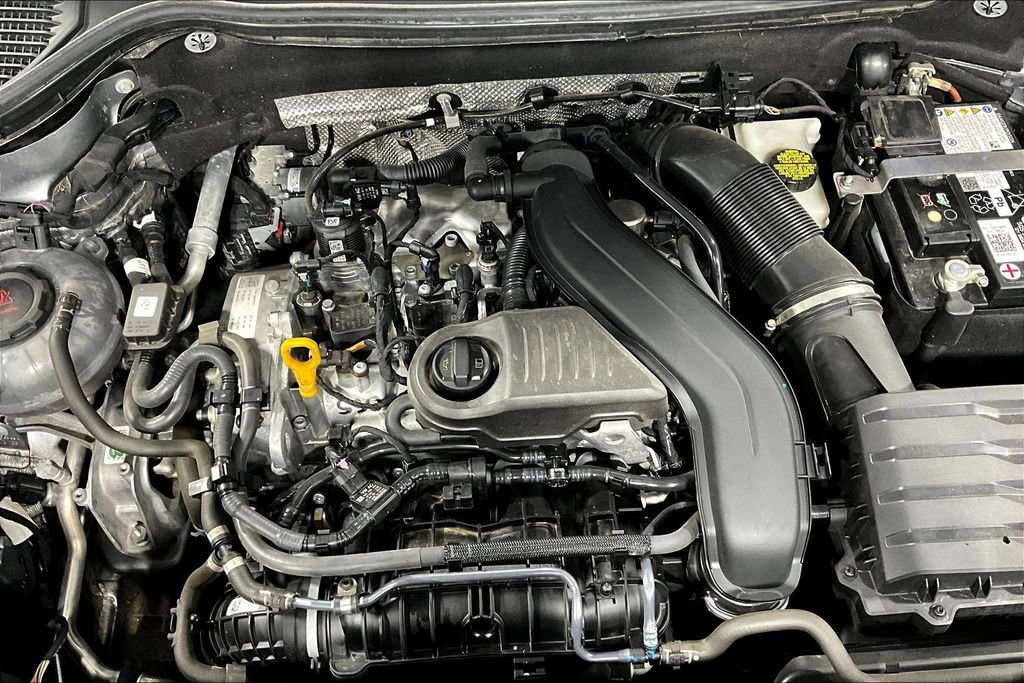 Used 2024 Volkswagen Taos SE image 41