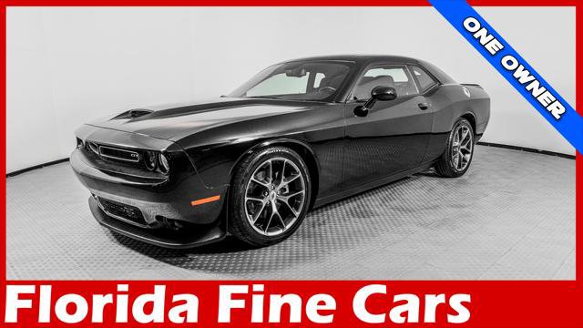 Used 2022 Dodge Challenger GT RWD image 1