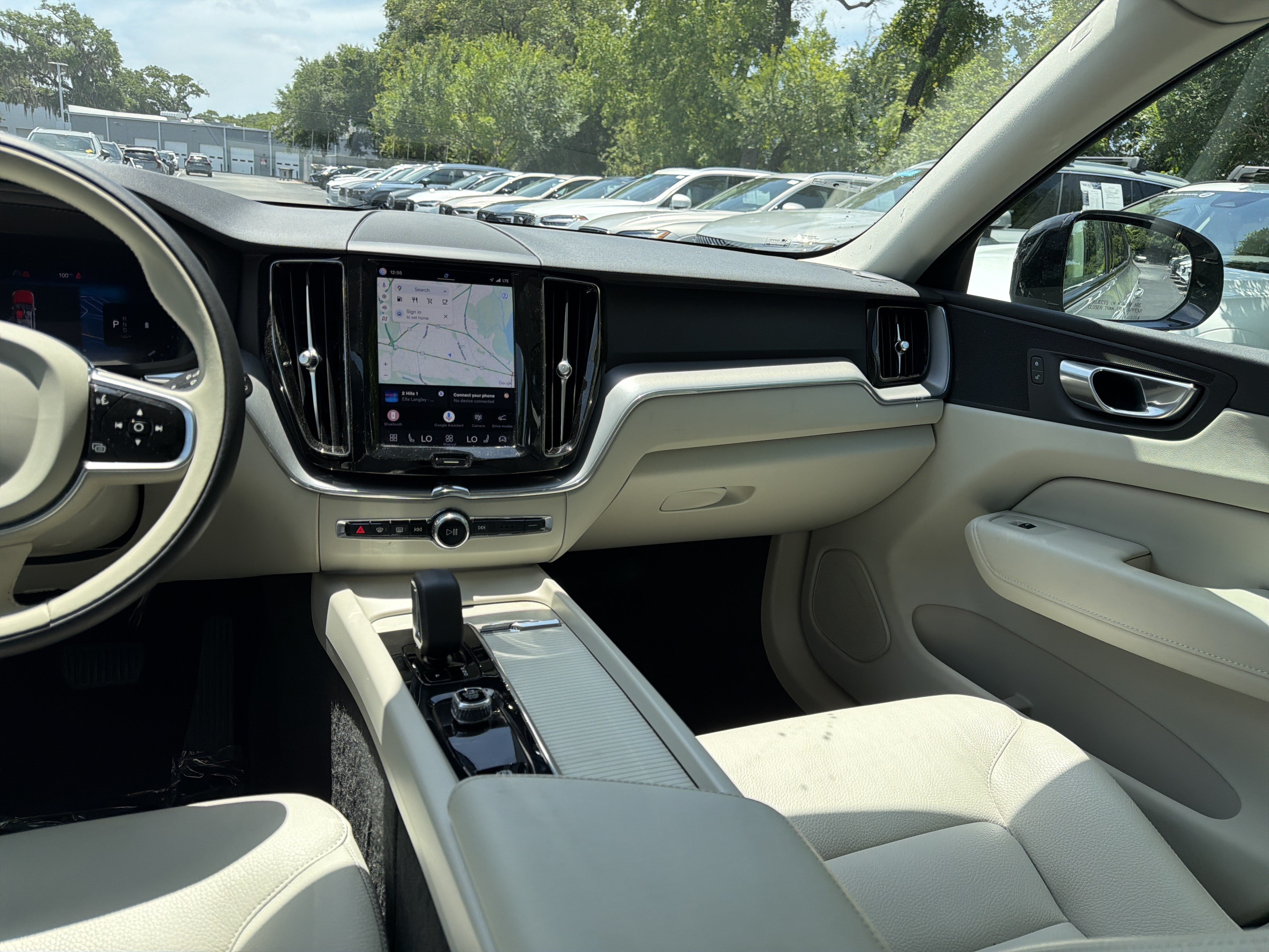 Certified 2024 Volvo XC60 B5 Core w/ Protection Package Premier AWD/4WD image 31