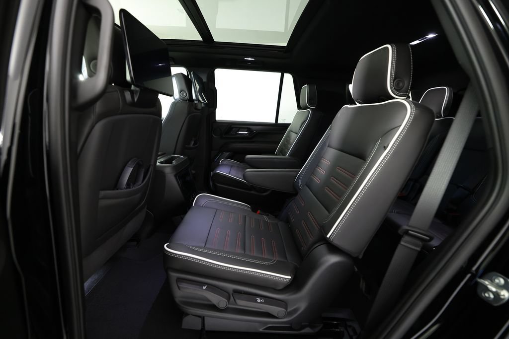 Used 2026 GMC Yukon AT4 Ultimate AWD/4WD image 17