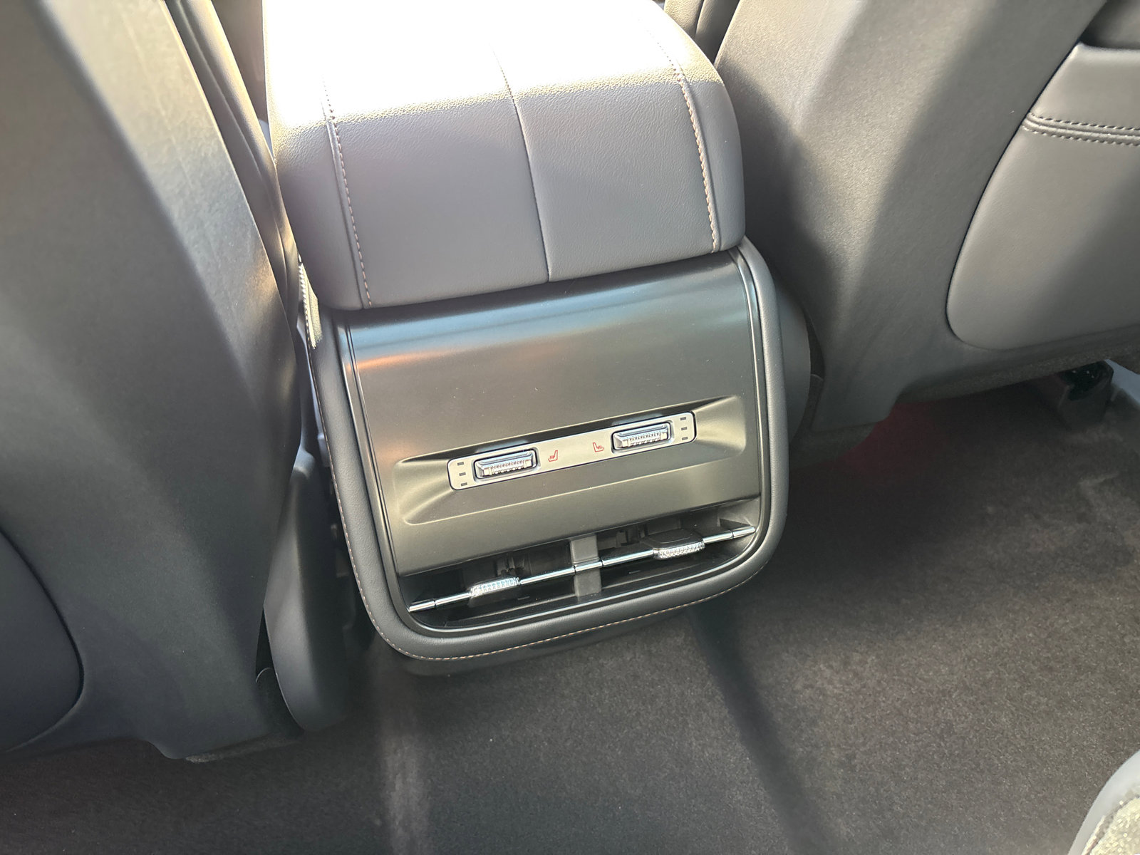 New 2026 Lincoln Nautilus Premier w/ Equipment Group 102A image 34