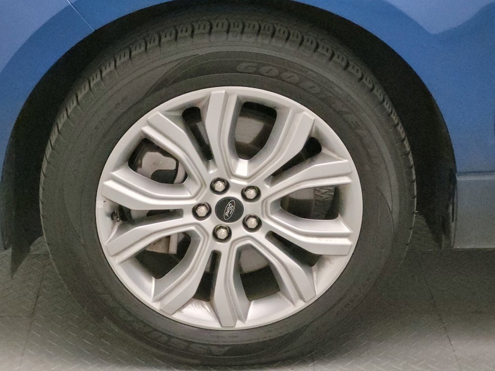 Used 2023 Ford Edge Titanium image 31