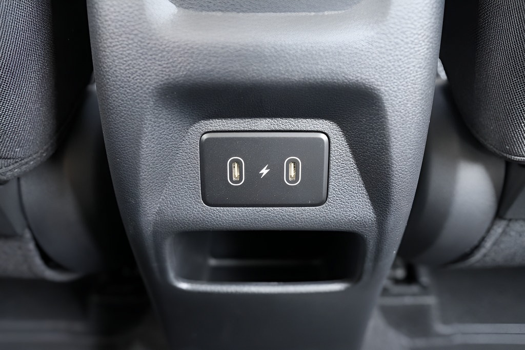 New 2026 Hyundai Venue SEL FWD image 16