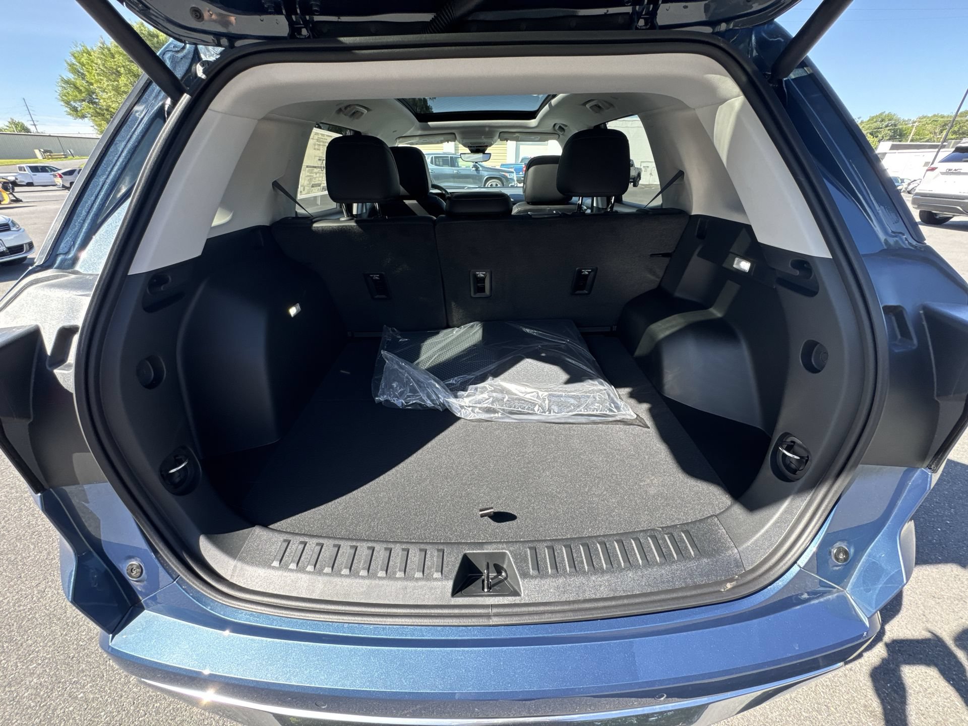 New 2026 GMC Terrain Denali AWD/4WD image 21