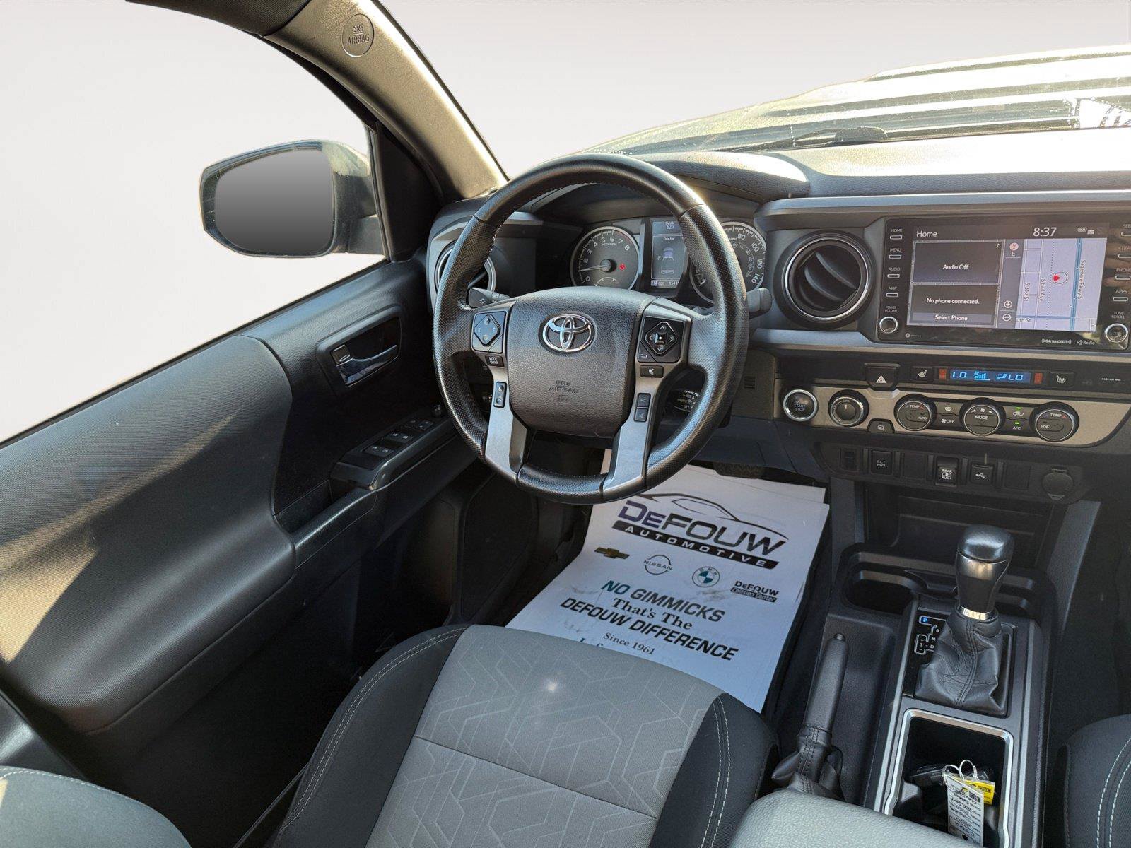 Used 2021 Toyota Tacoma TRD Sport AWD/4WD image 11