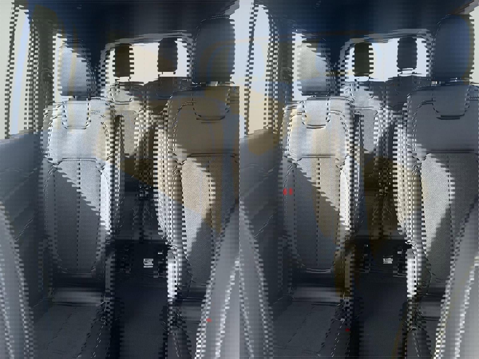 New 2025 Jeep Grand Cherokee L Altitude image 28