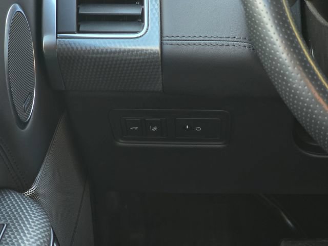 Used 2017 Land Rover Range Rover Sport SVR AWD/4WD image 23