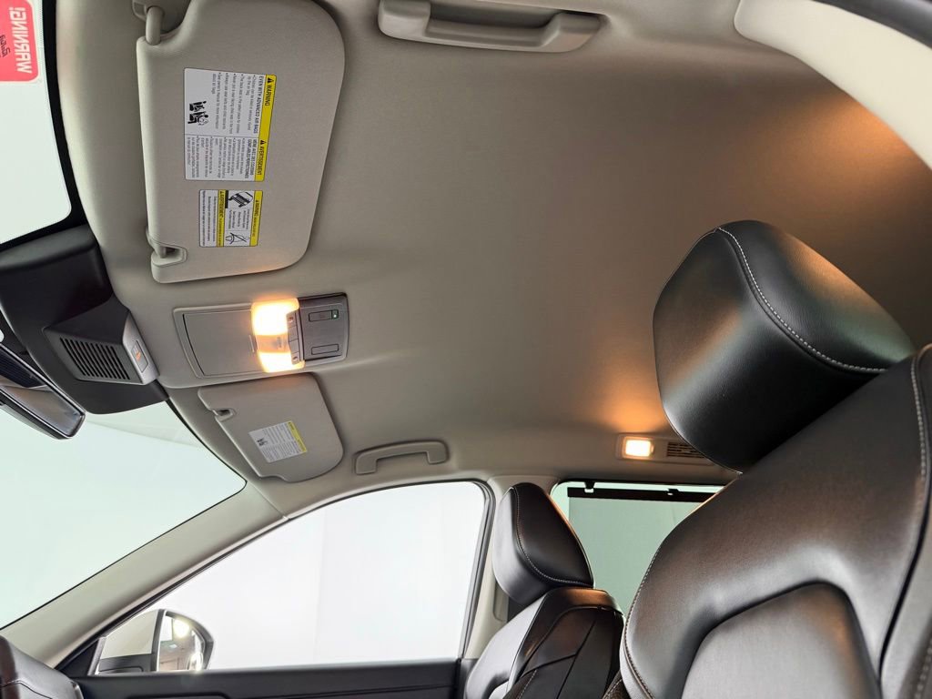 Used 2024 Nissan Pathfinder SL image 24