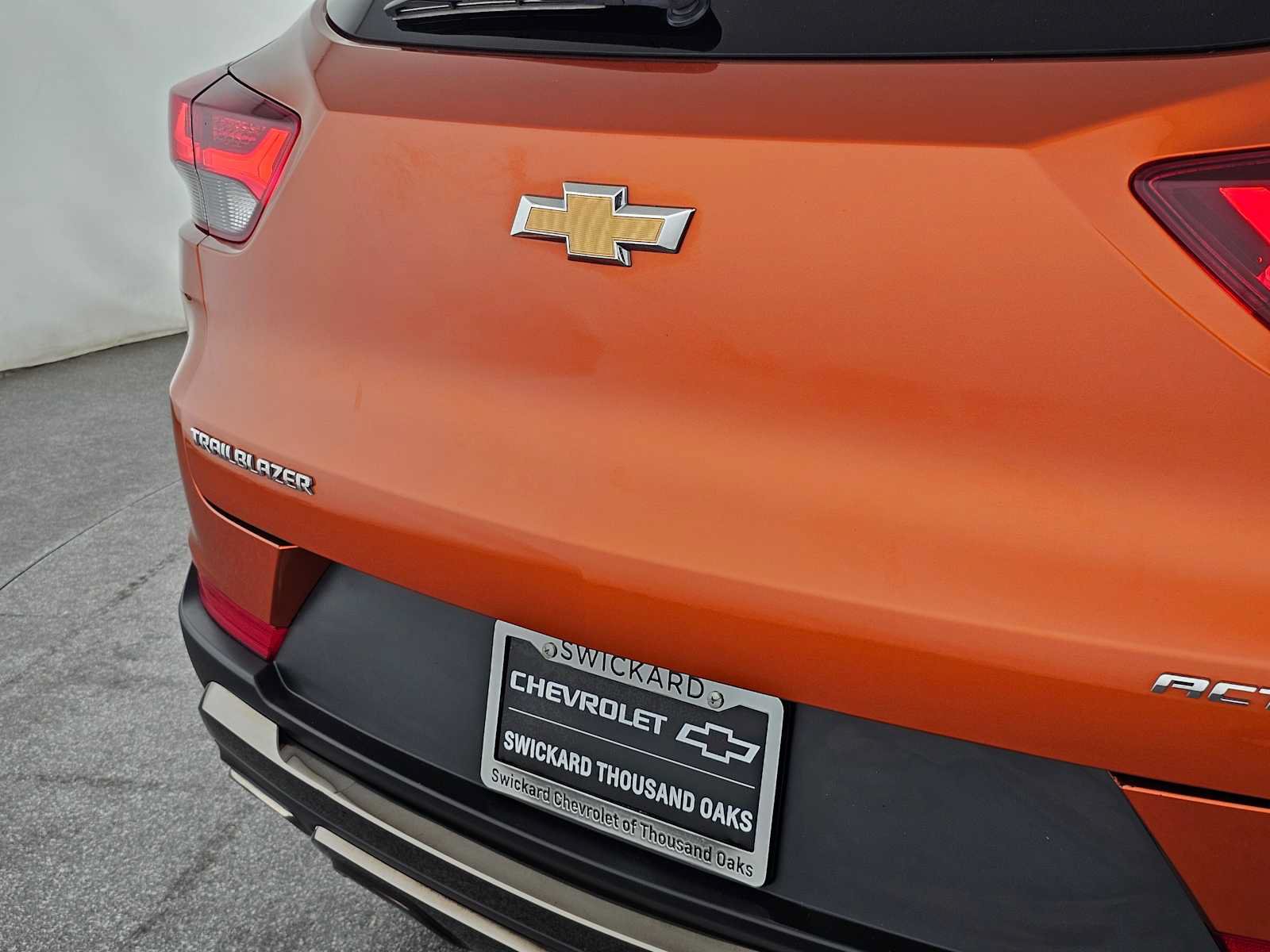 Used 2023 Chevrolet TrailBlazer ACTIV w/ Sun and Liftgate Package FWD image 13