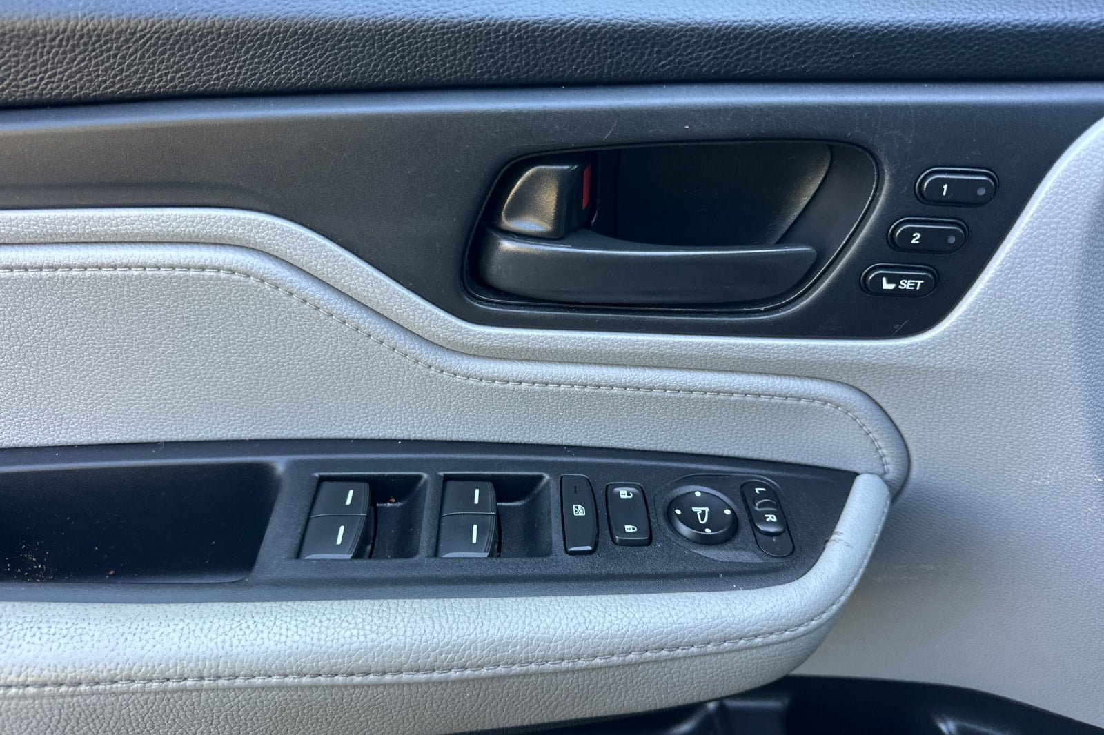 Used 2022 Honda Odyssey EX-L image 11