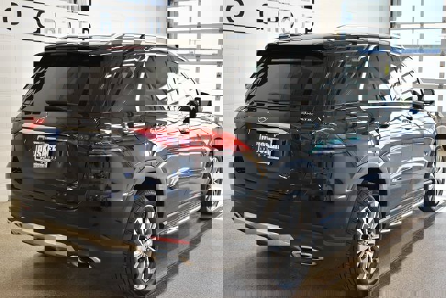 Used 2023 Mercedes-Benz GLE 350 4MATIC image 4