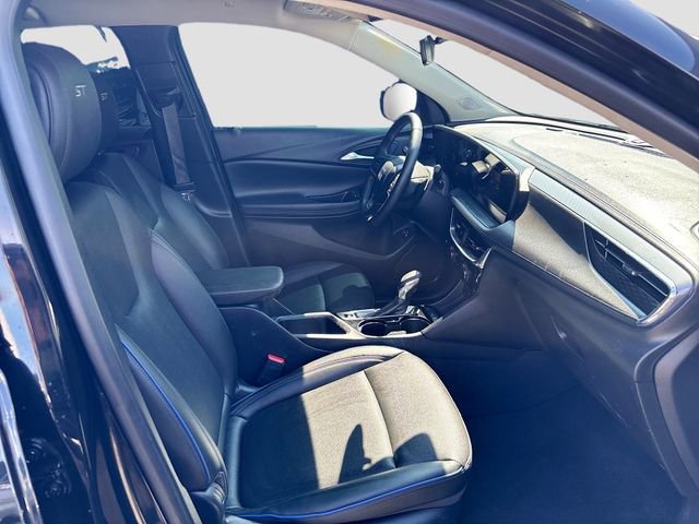 Used 2025 Buick Encore GX Sport Touring w/ Comfort Package image 26