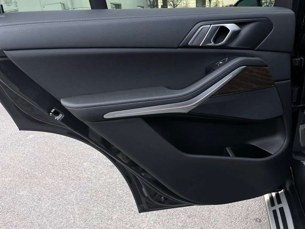 Used 2022 BMW X5 xDrive40i image 39