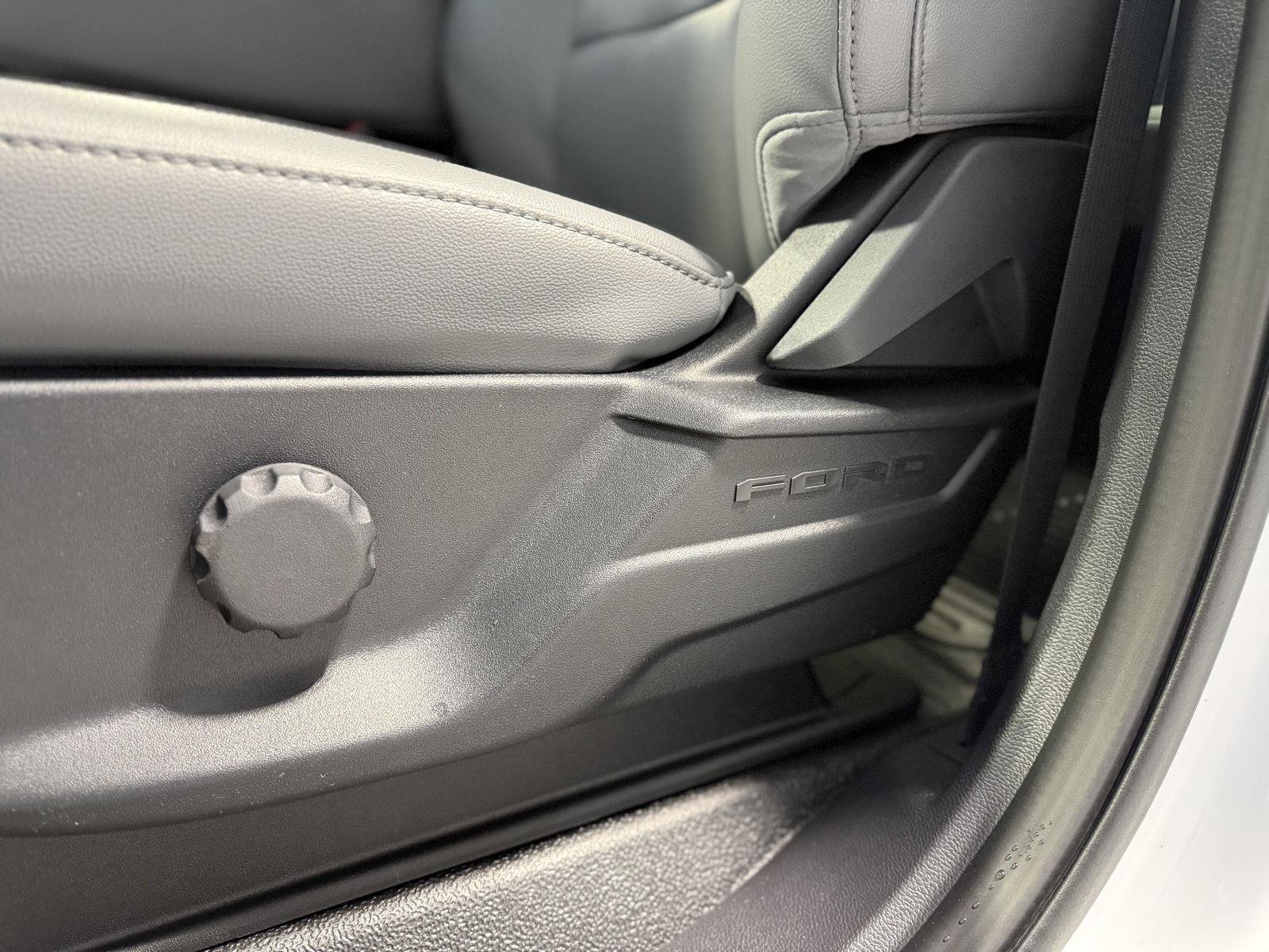 New 2026 Ford F350 XL w/ XL Chrome Package image 23