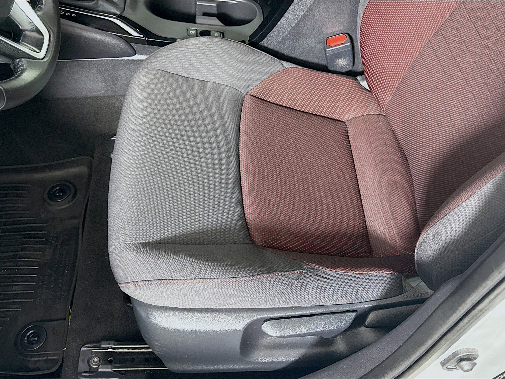 Certified 2025 Toyota Corolla SE w/ SE Premium Package image 20