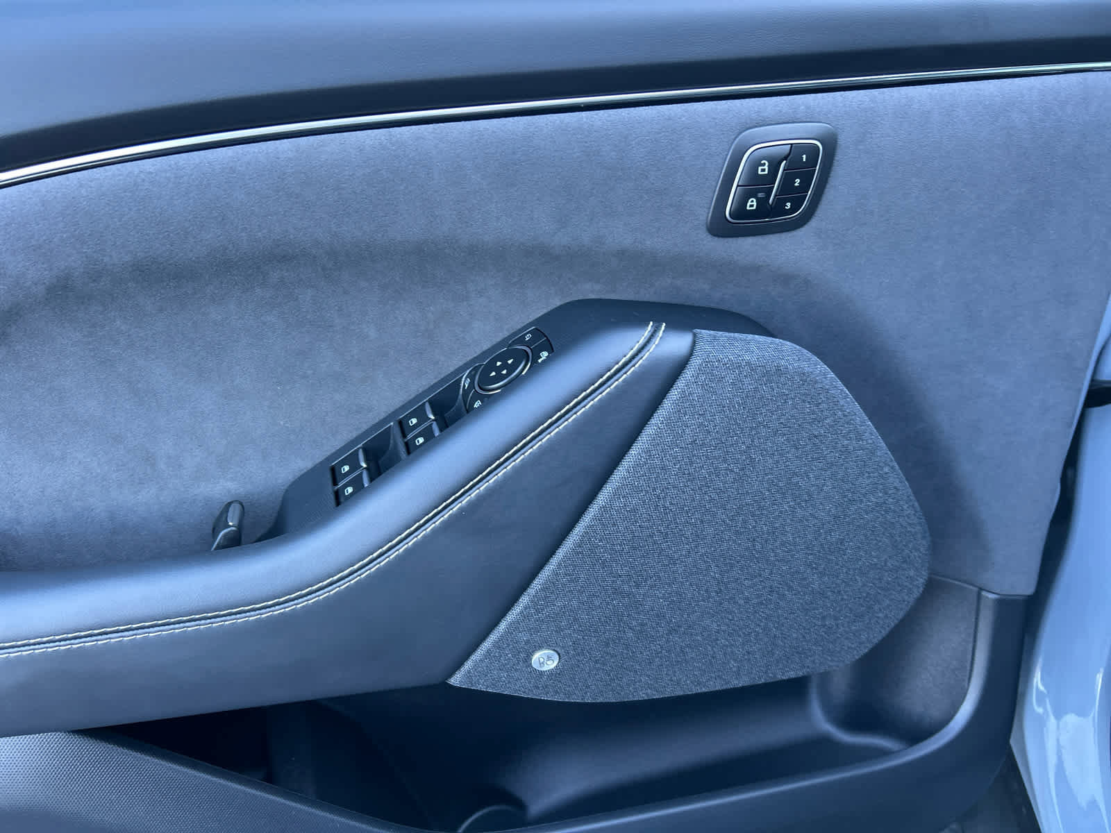 Used 2025 Ford Mustang Mach-E GT image 24