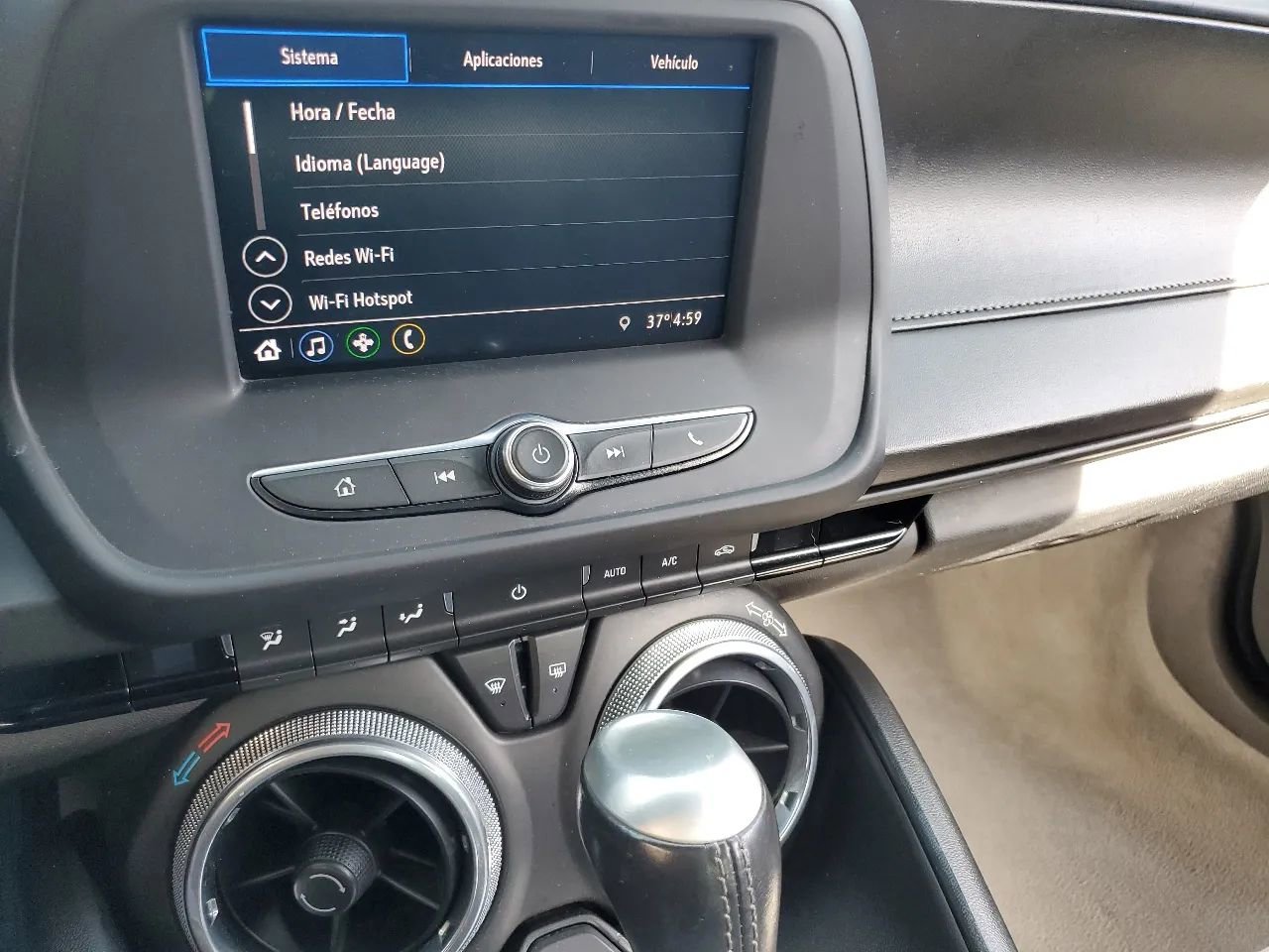 Used 2020 Chevrolet Camaro LT RWD image 31