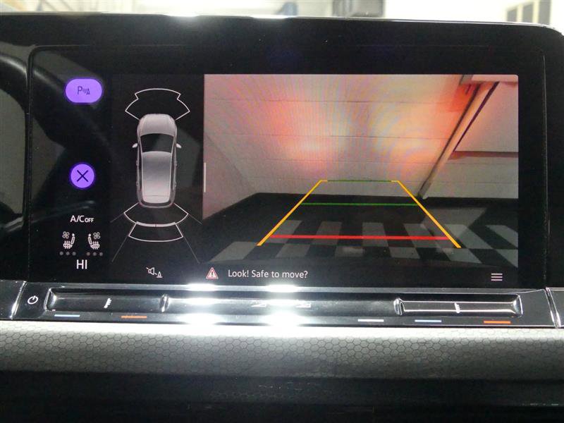 Used 2022 Volkswagen GTI SE image 13