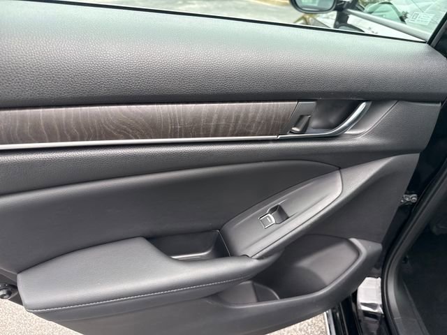 Used 2022 Honda Accord EX-L image 18
