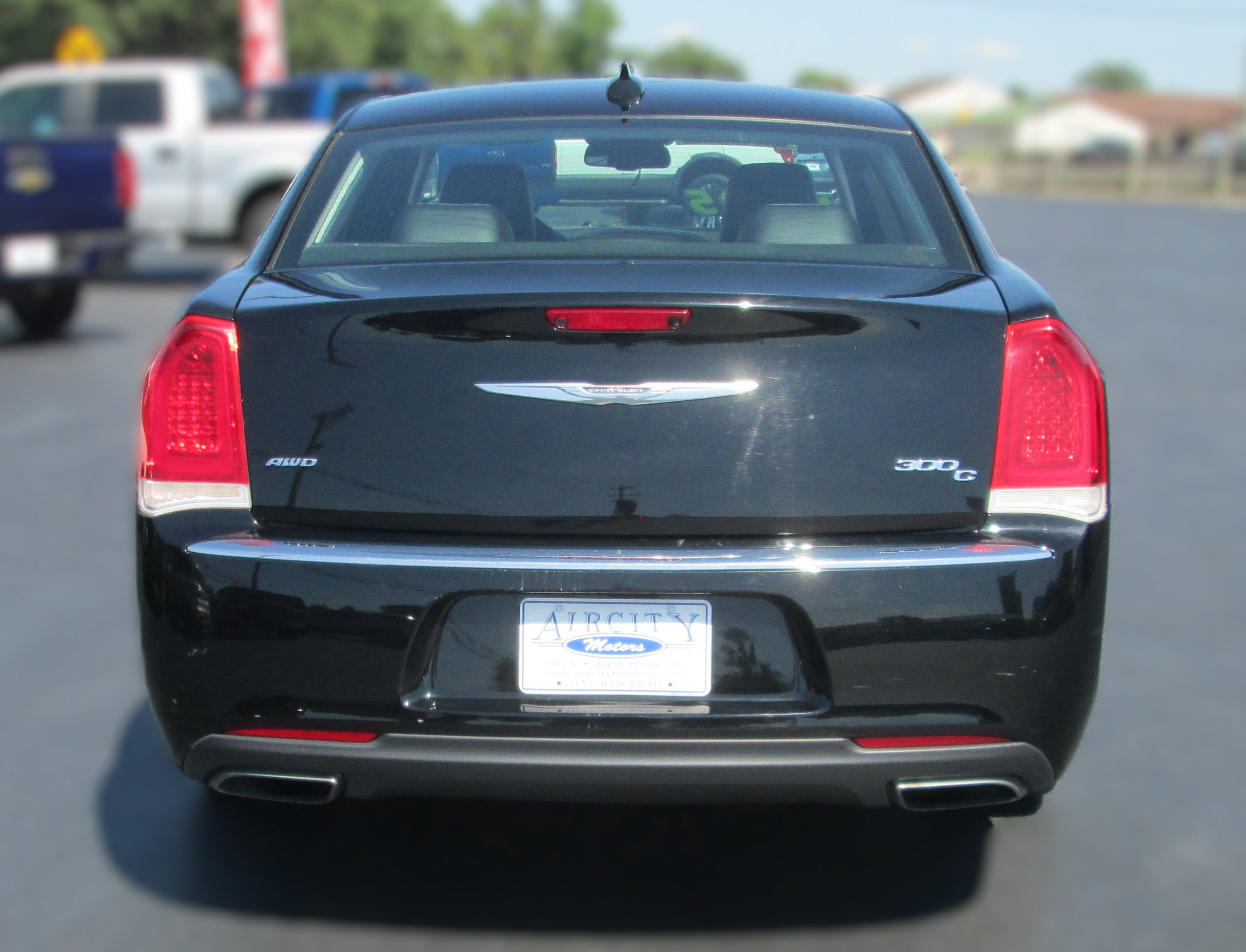 Used 2016 Chrysler 300 C AWD/4WD image 8
