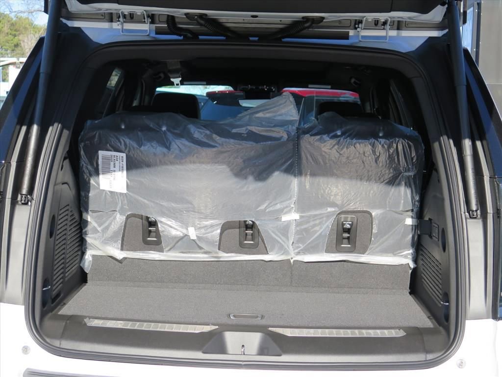 Used 2026 Chevrolet Tahoe High Country w/ Sun And Tow Package image 13