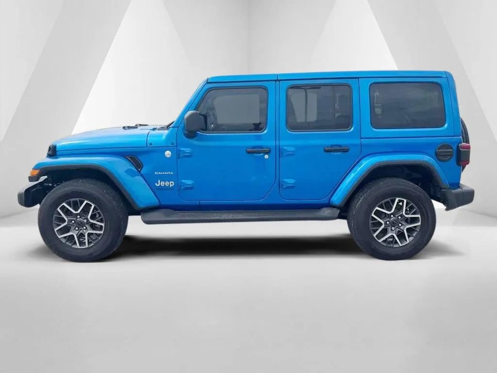 Used 2024 Jeep Wrangler Sahara w/ Technology Group image 8