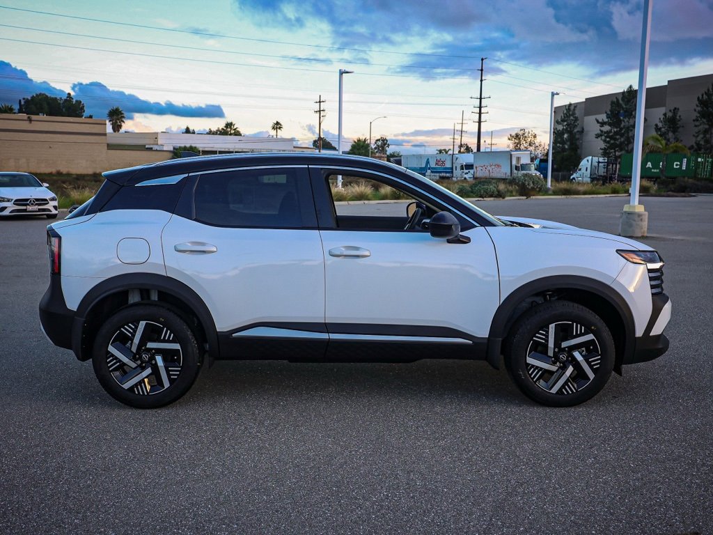 New 2026 Nissan Kicks SV image 3
