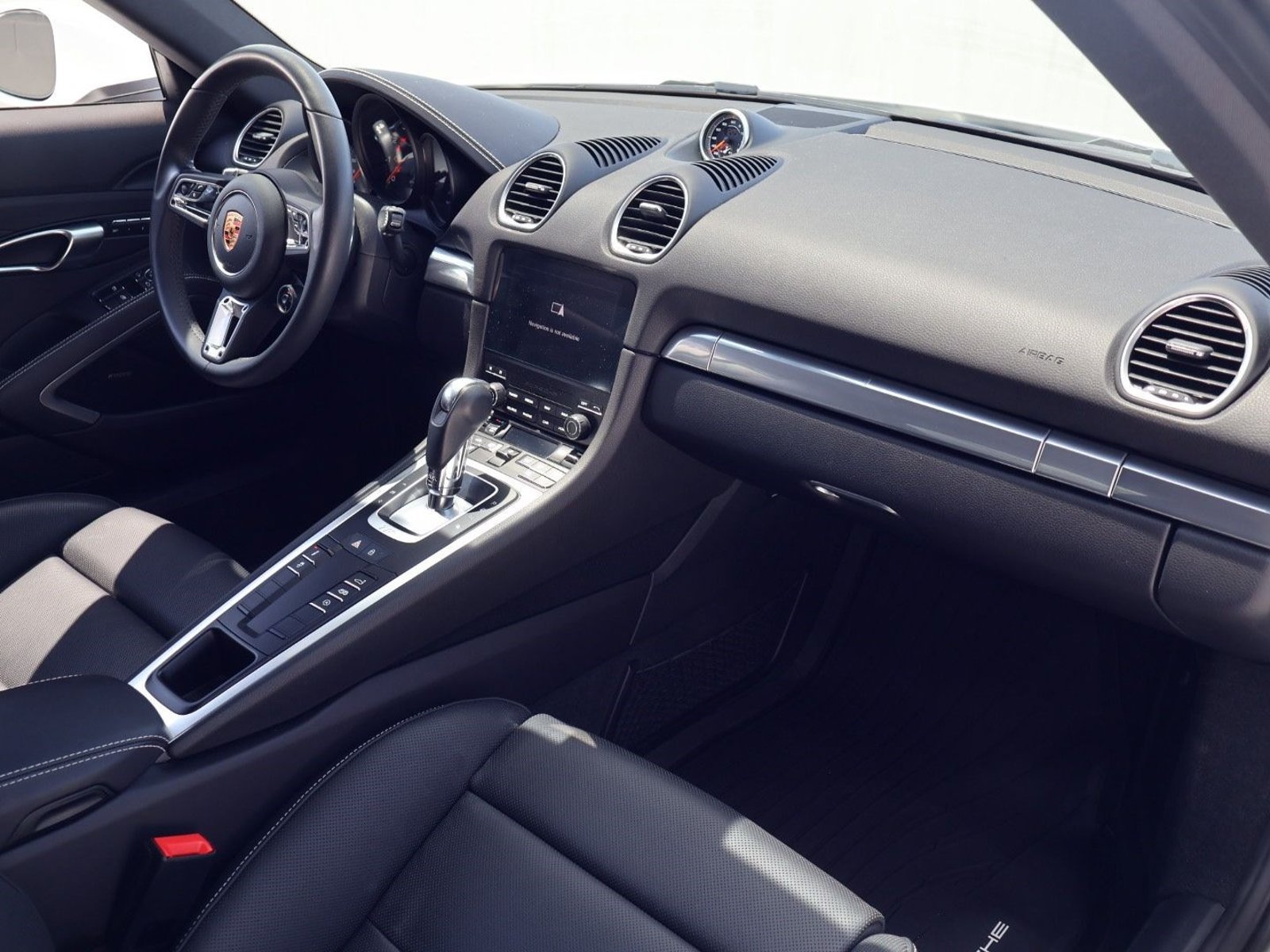 Certified 2024 Porsche 718 Cayman RWD image 23
