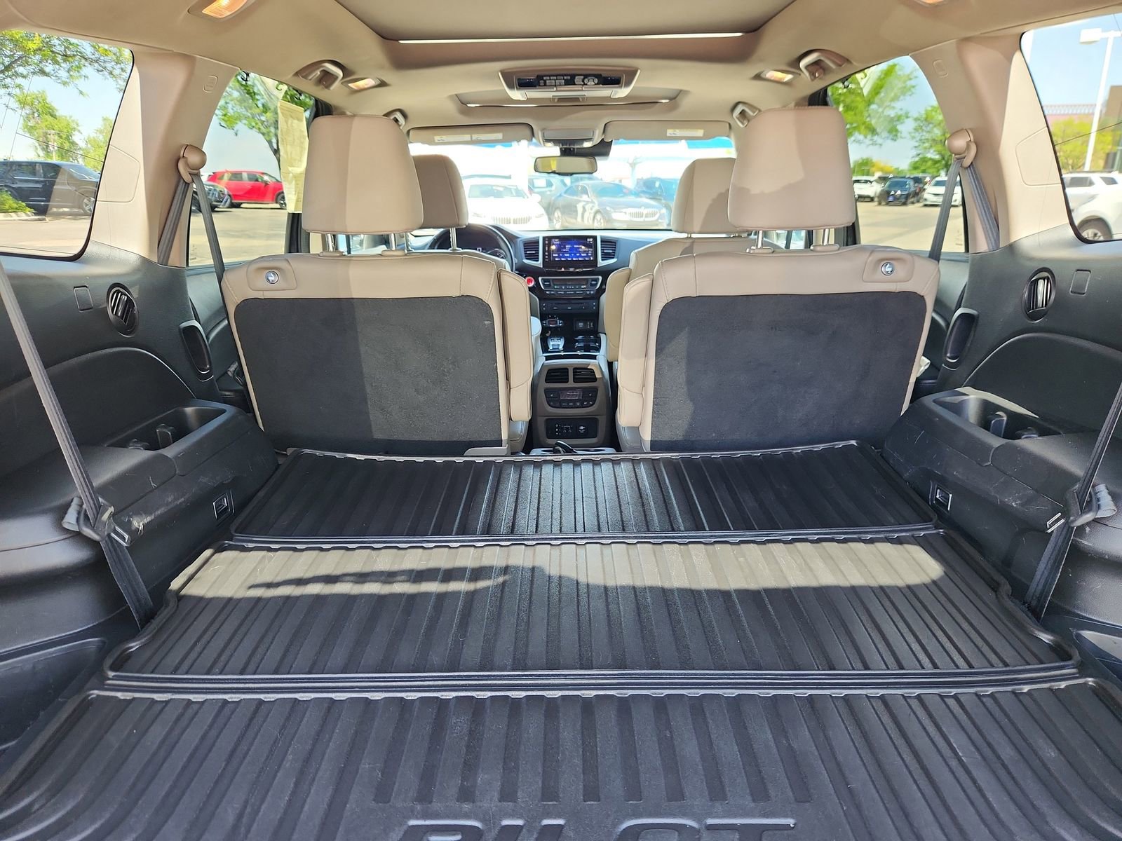 Used 2017 Honda Pilot Elite image 14